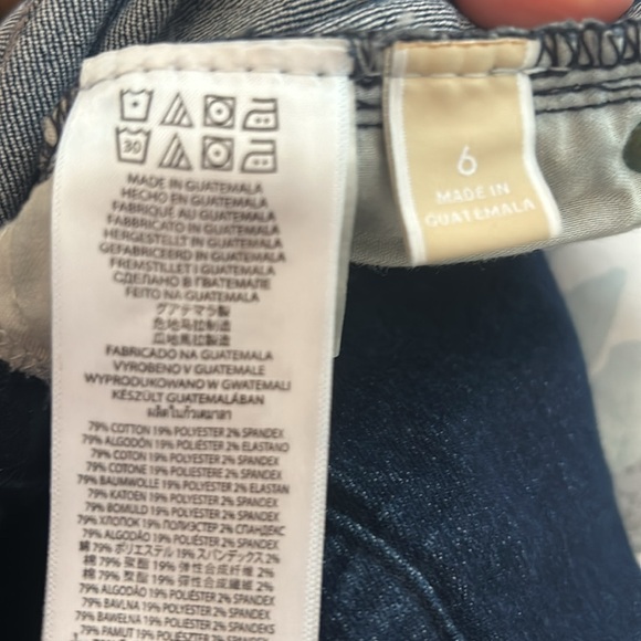 Michael Kors Dark Wash Cropped Jeans Size 6 - Picture 3 of 5